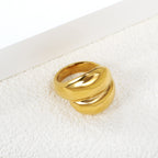 Overdreven gouden ring