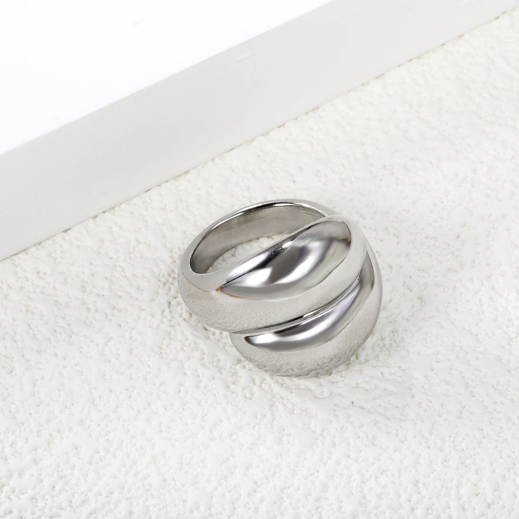 Overdreven gouden ring