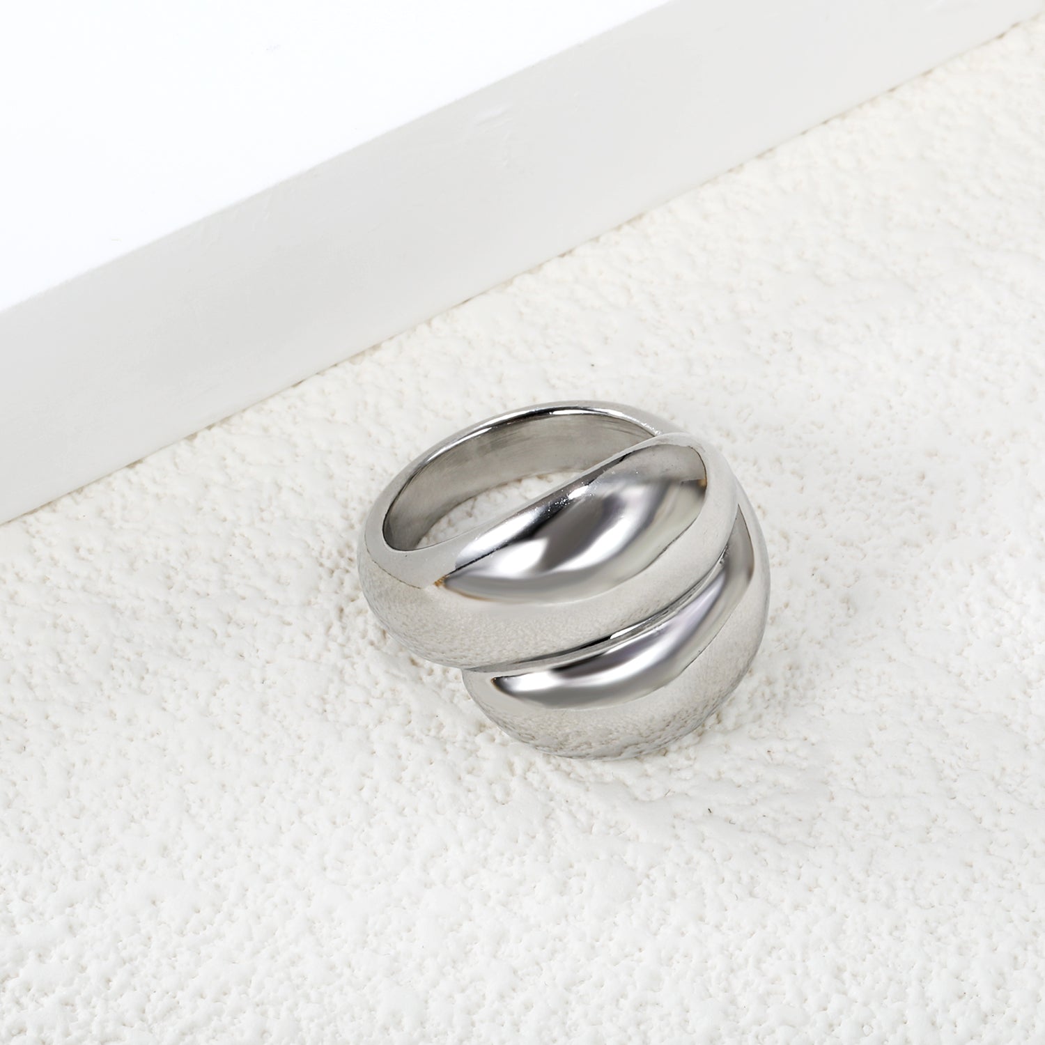 Overdreven gouden ring