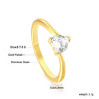 Heldere hartvormige diamanten ring