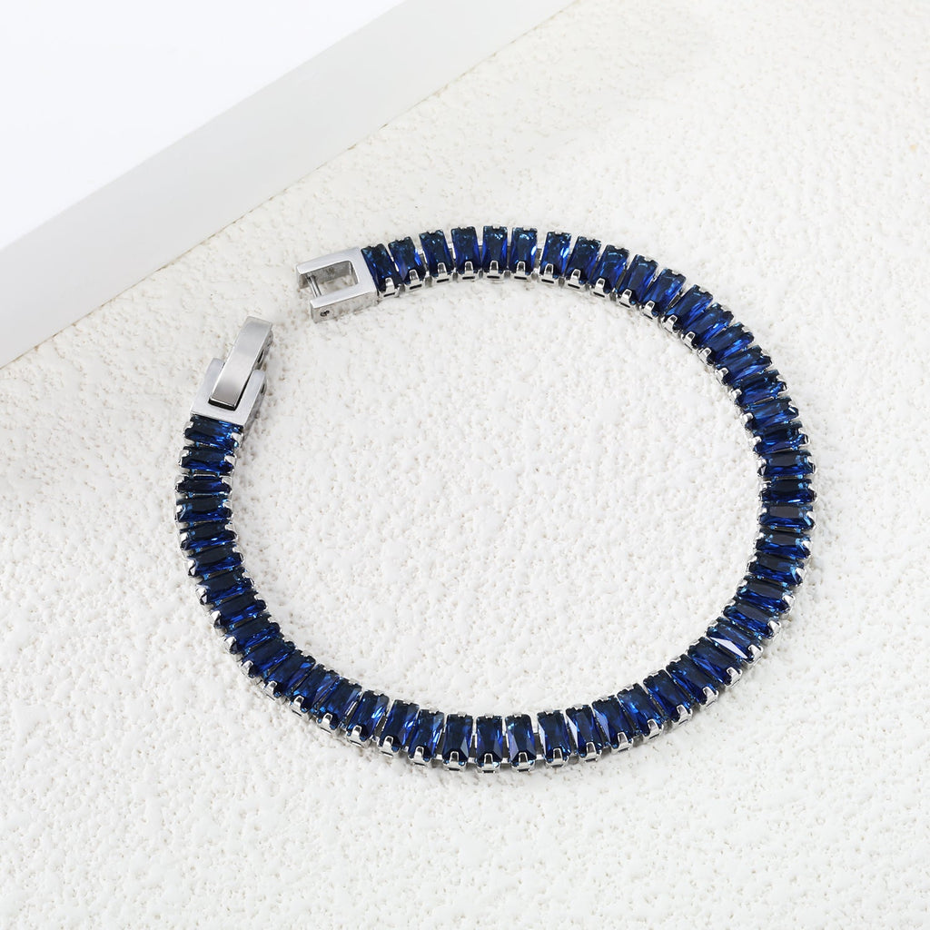 Bracelet à fermoir rectangulaire multi-diamants