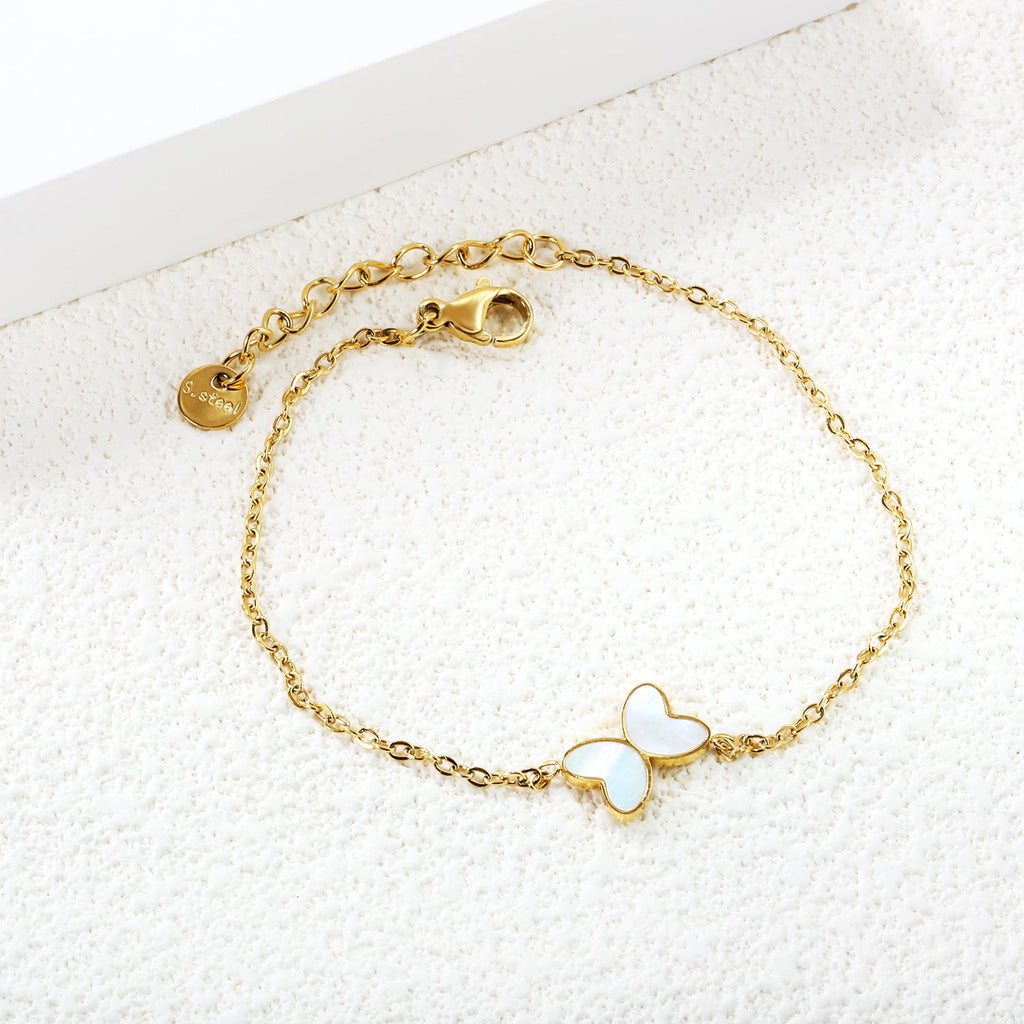 Armband met vlinderschelpenbedel