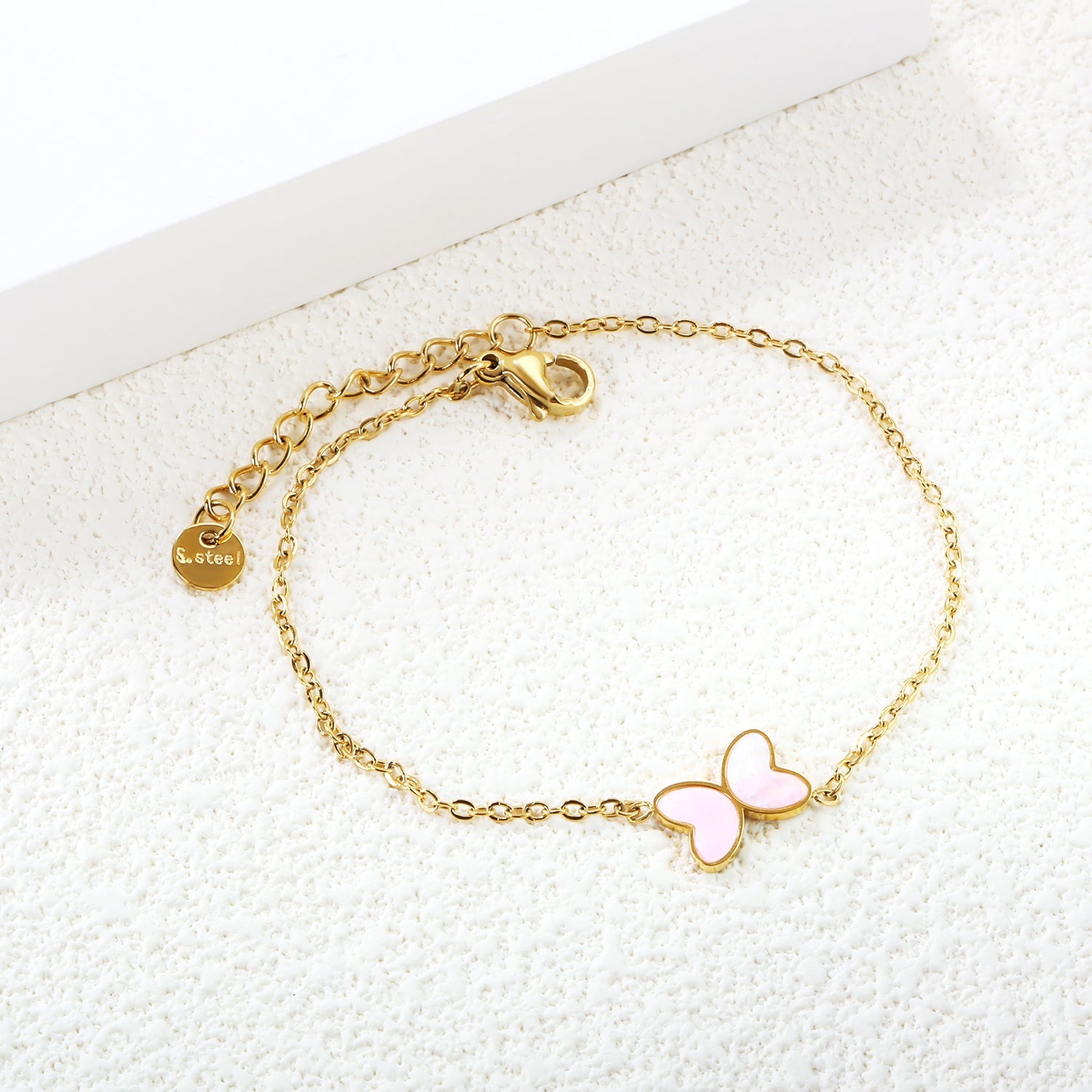 Armband met vlinderschelpenbedel