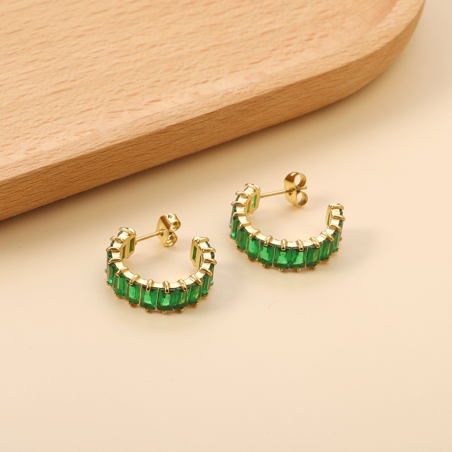 C-vormige oorbellen met twee grepen en zirkonium