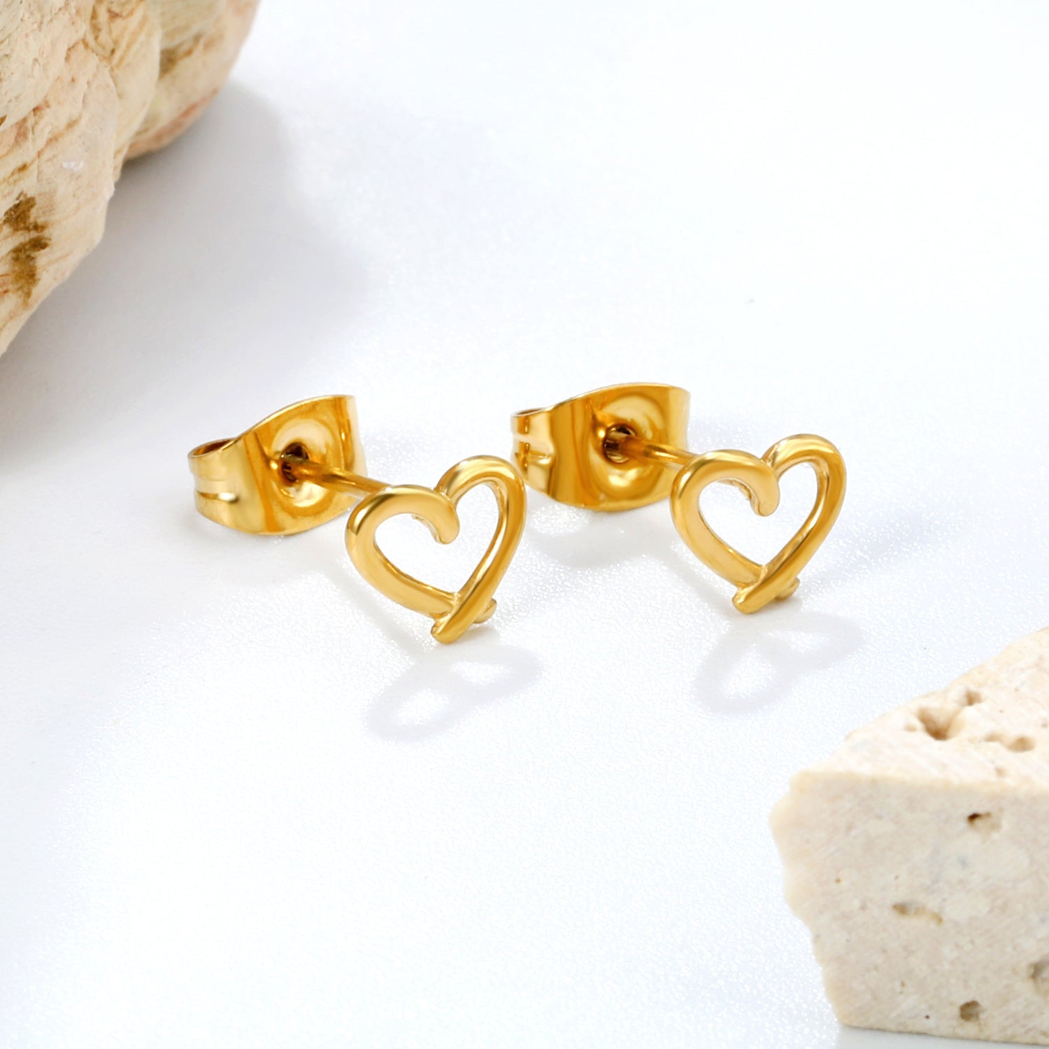 Hartvormige speld oorbellen