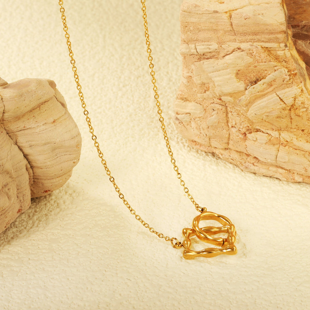 Ketting met onregelmatige vierkante en ronde hanger