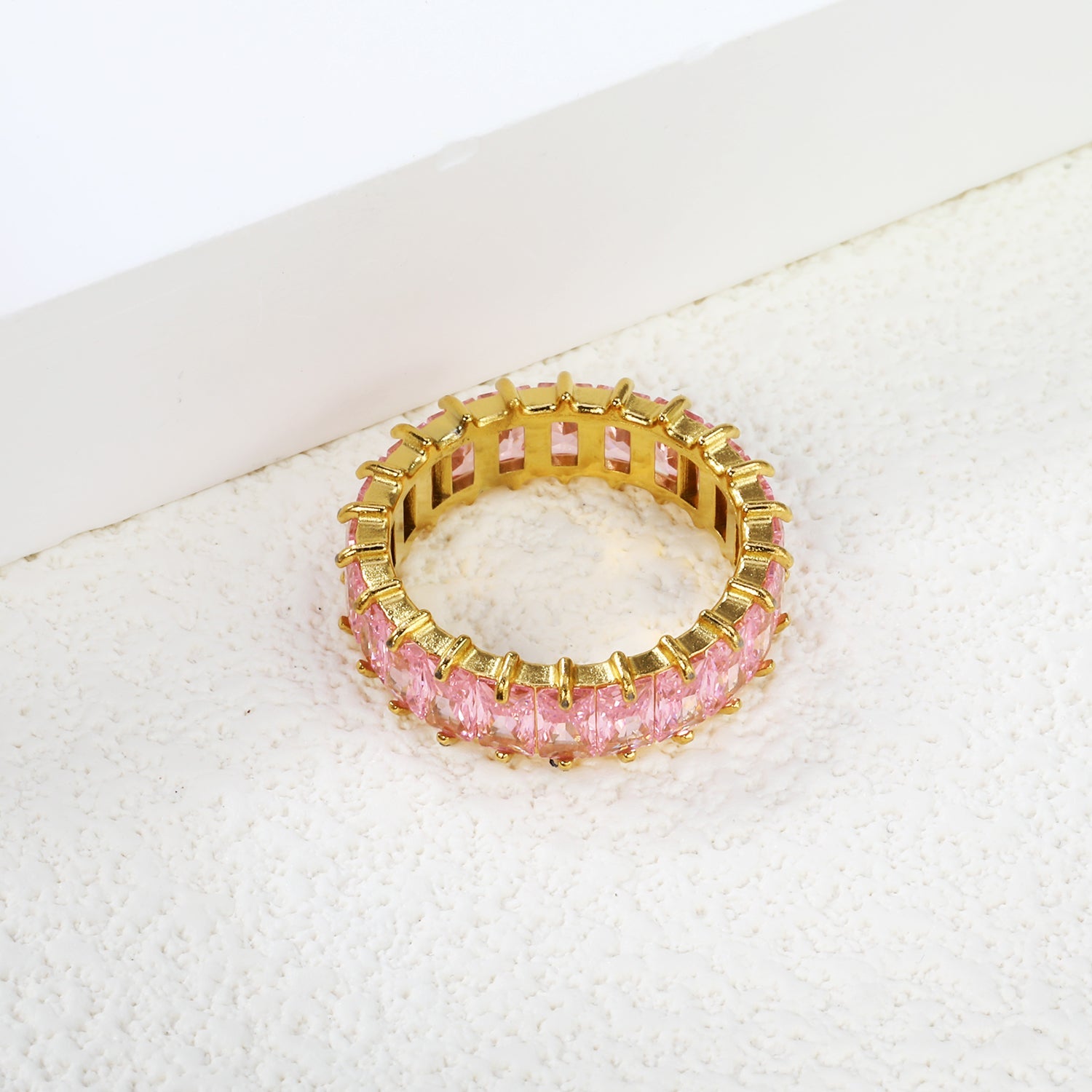 Rechthoekige zirkonia solitaire ring