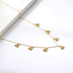 Ensemble de colliers à breloques – Coquillage, cerise, couronne et libellule