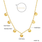 Ensemble de colliers à breloques – Coquillage, cerise, couronne et libellule