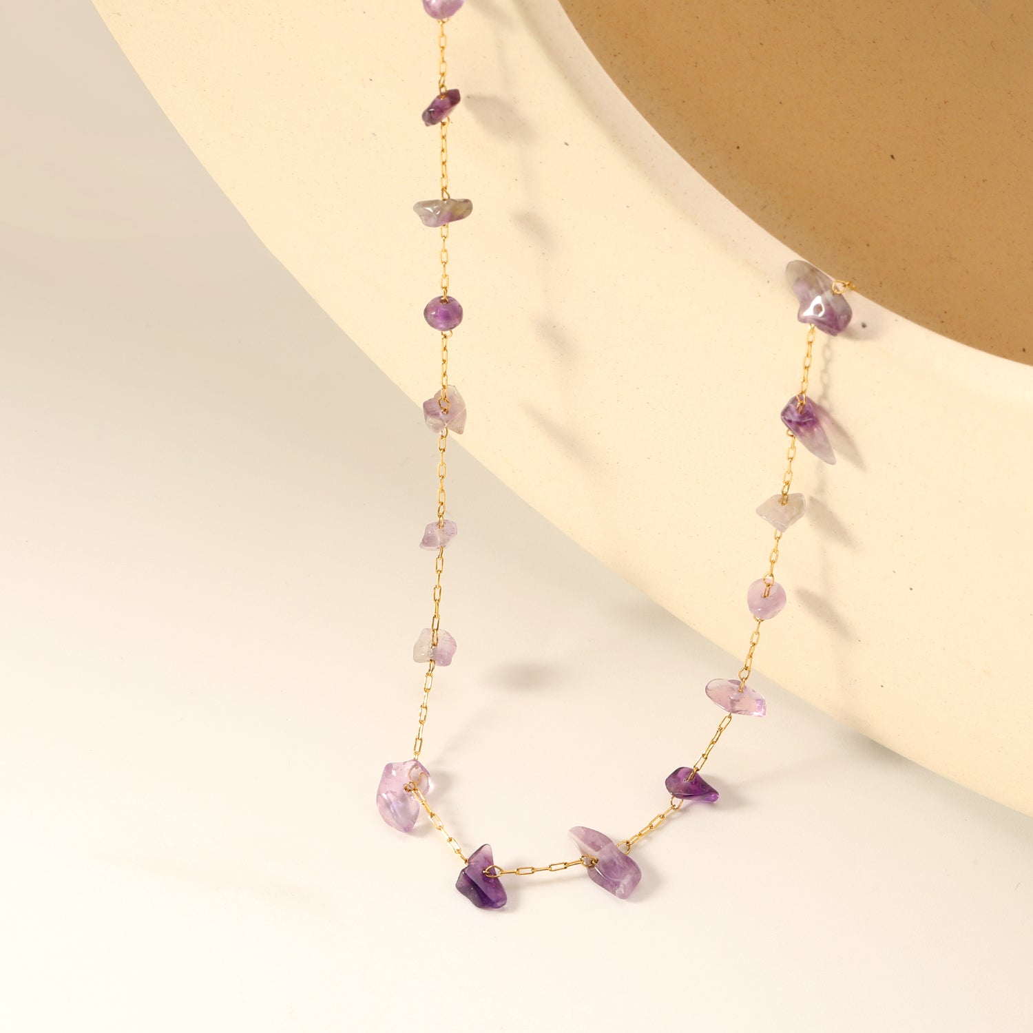 Gouden edelsteen kruisketting