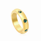 Solitaire ring met groene diamanten