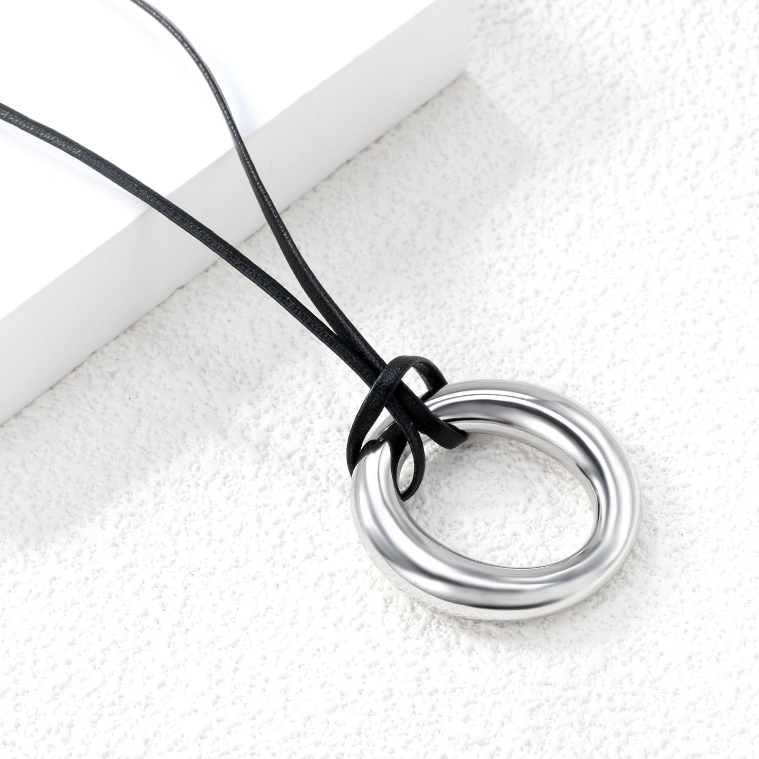 Holle cirkel hanger leren band ketting