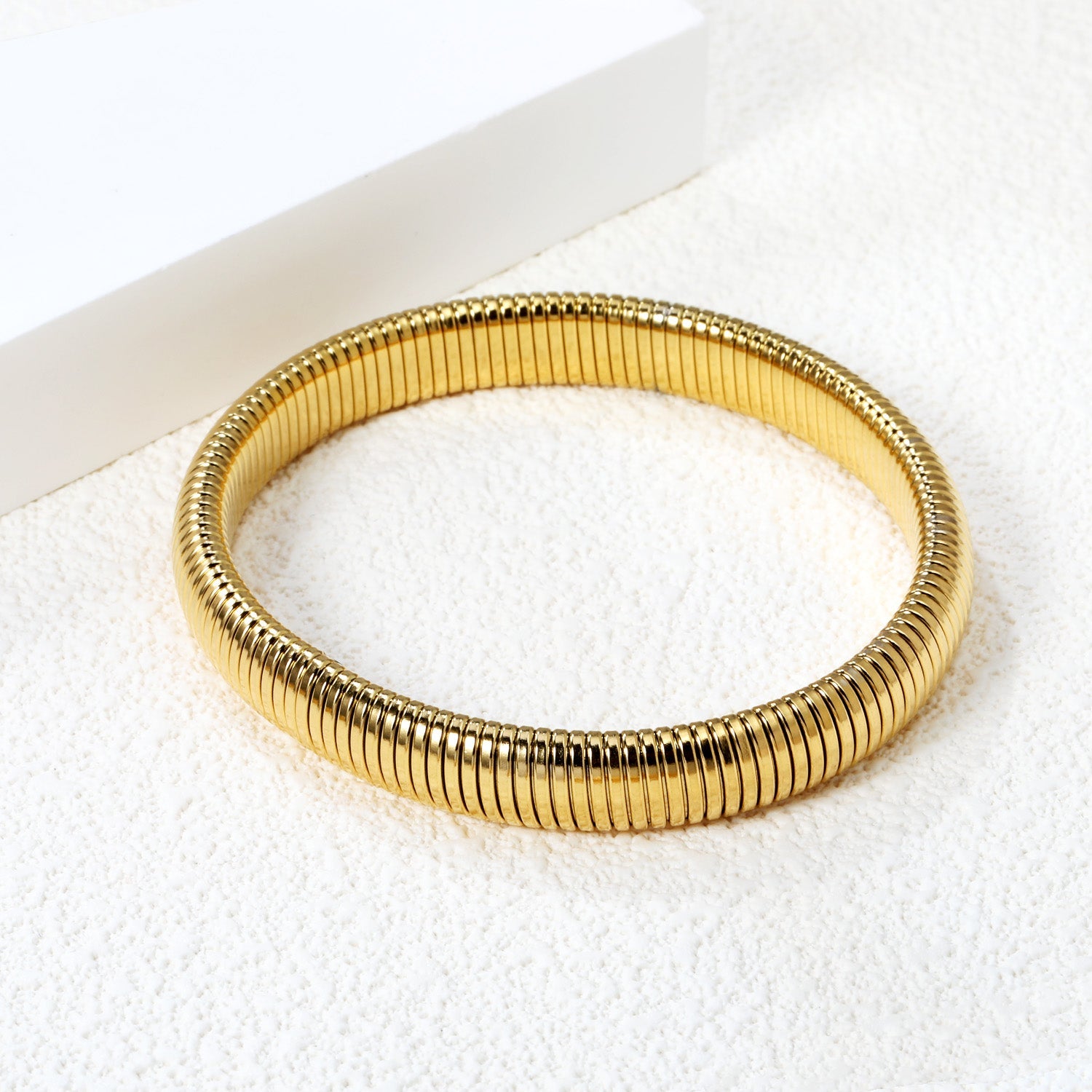 Zachte gouden armband
