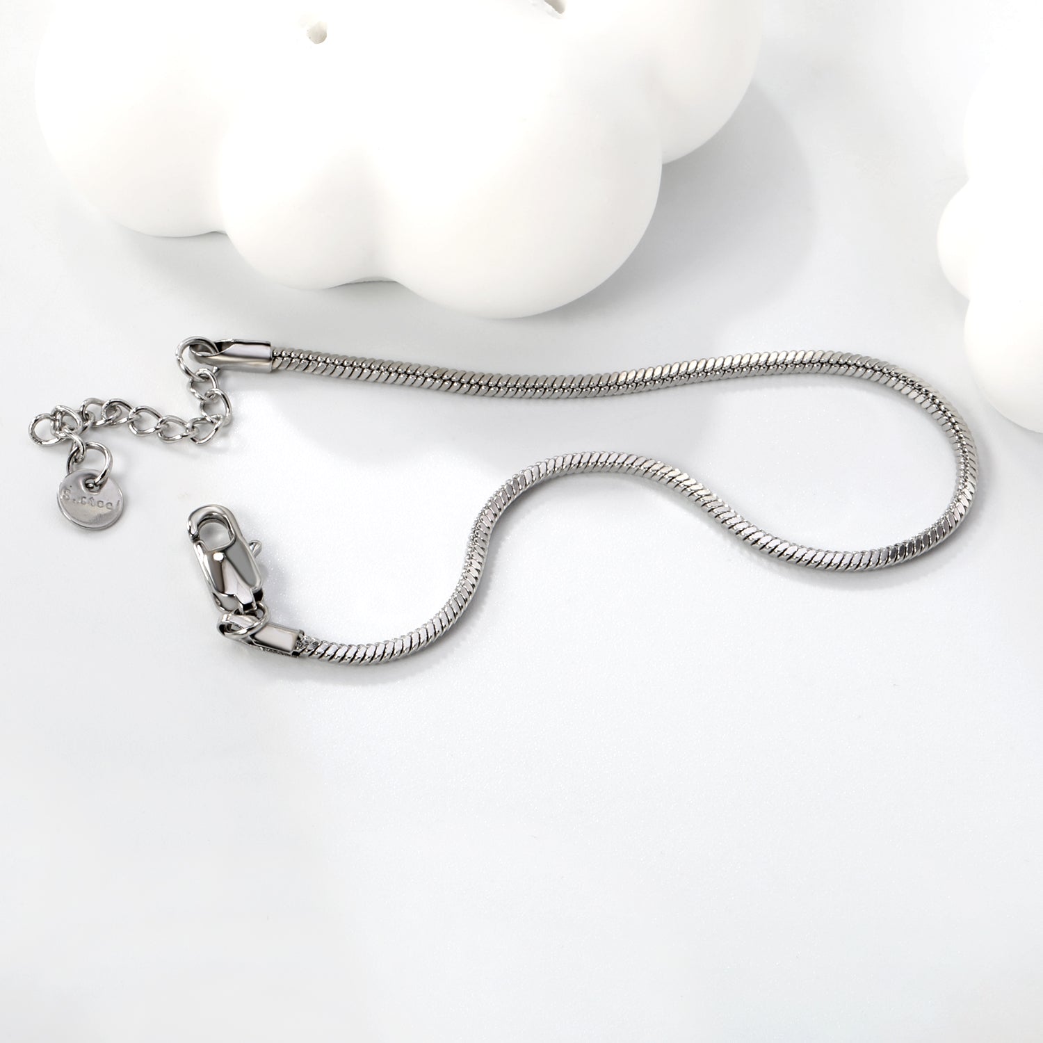 Bracelet chaîne en os de serpent carré