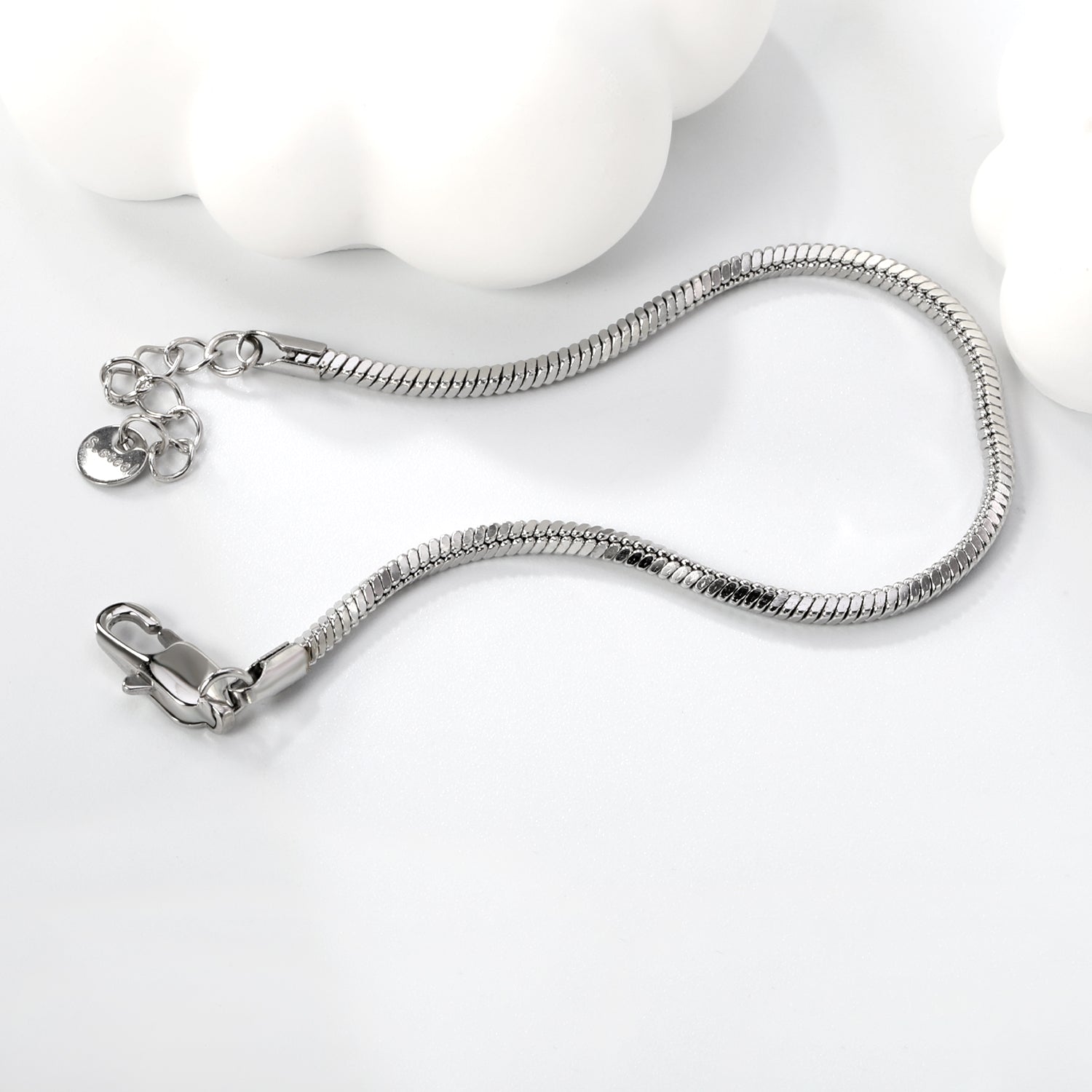 Bracelet chaîne en os de serpent carré