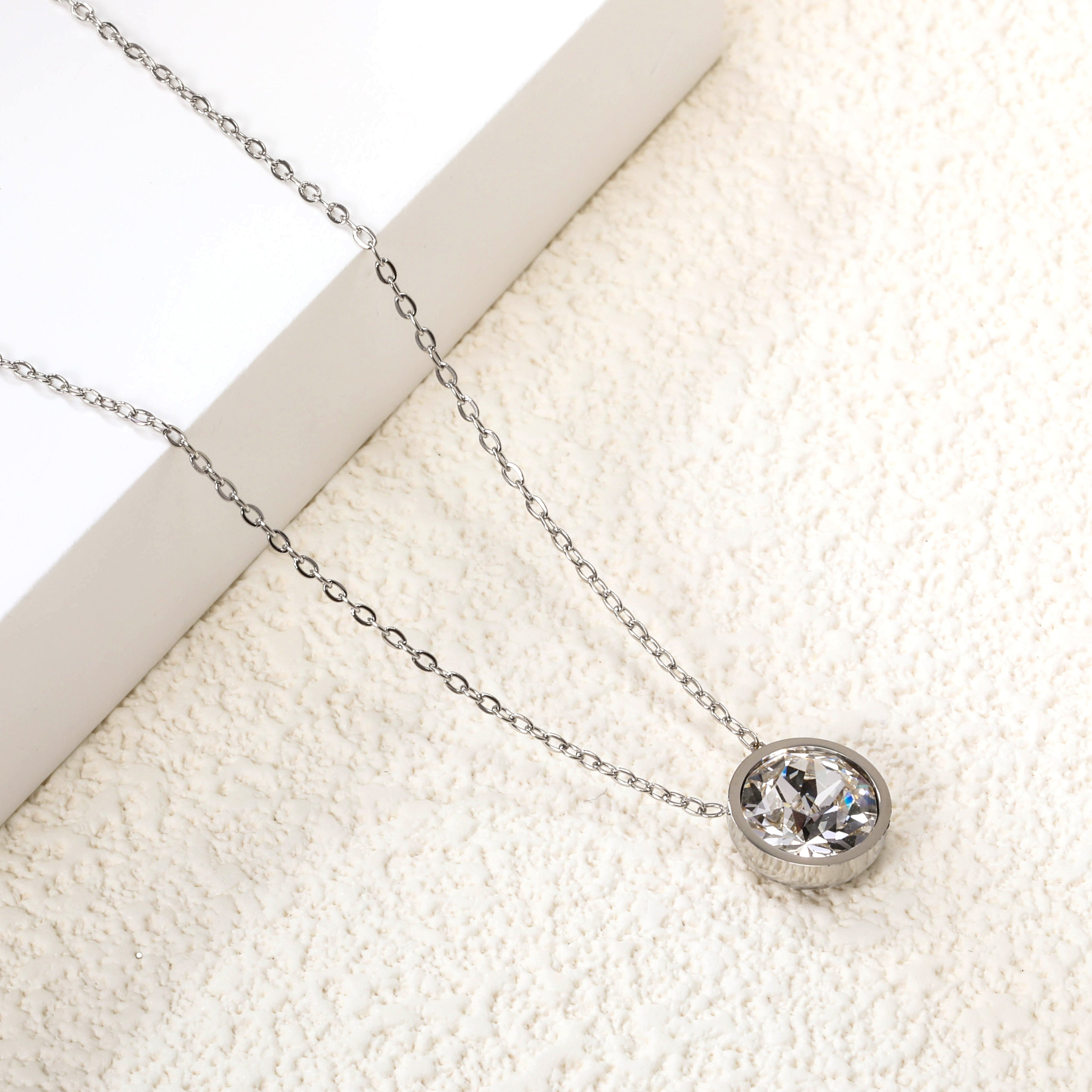 Ronde veelkleurige opaal hanger ketting