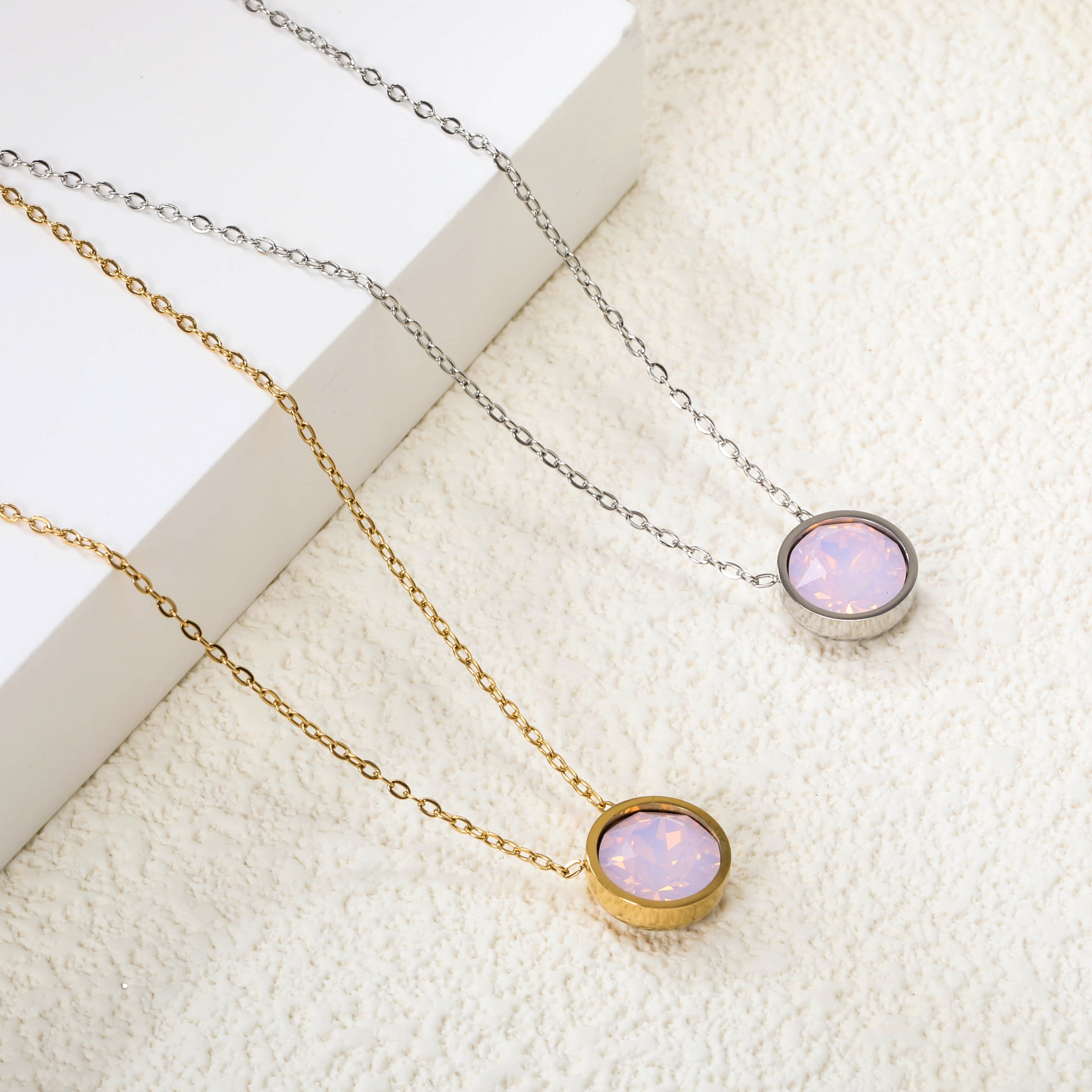 Ronde veelkleurige opaal hanger ketting