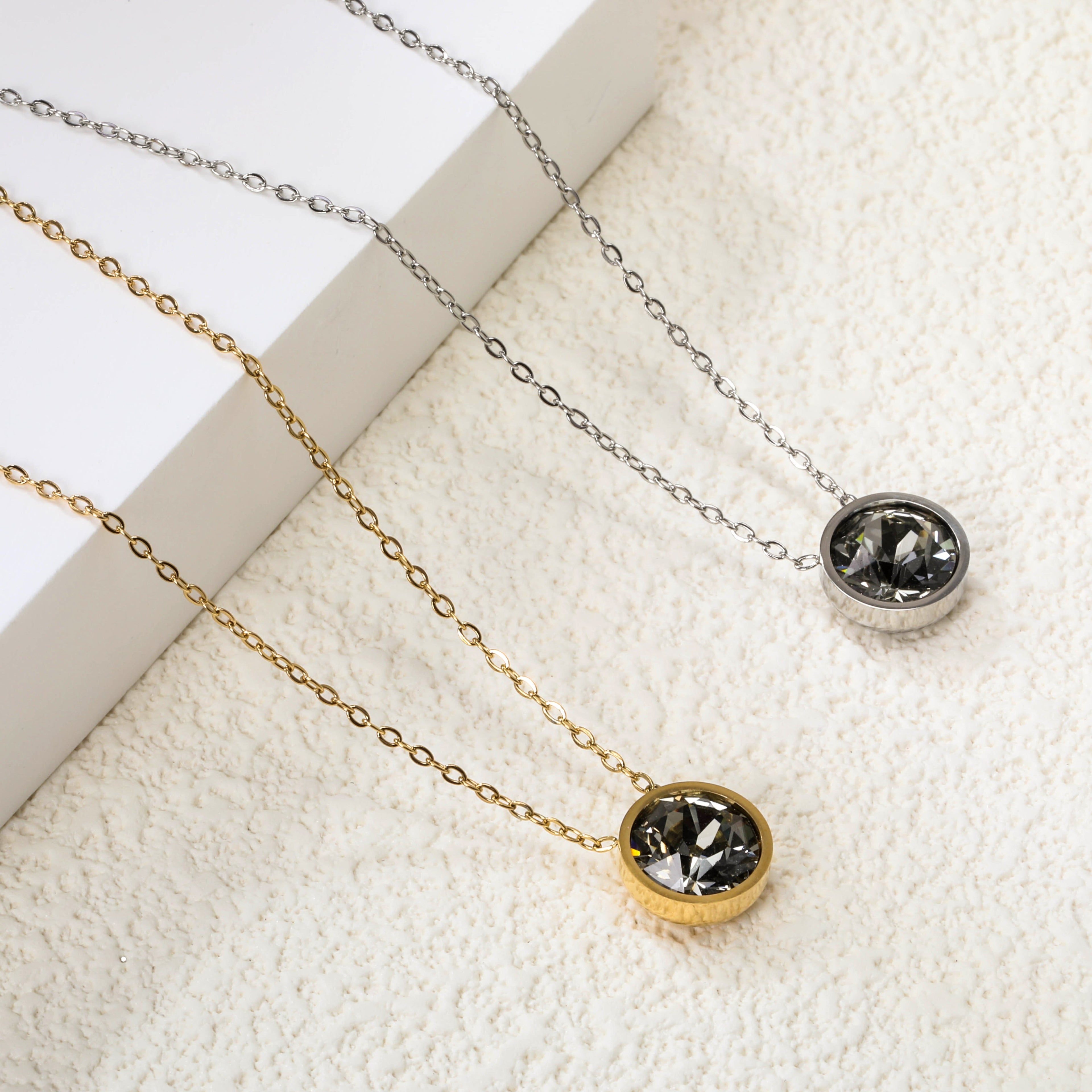 Ronde veelkleurige opaal hanger ketting