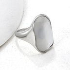 Groothandel in goudkleurige open ringen met onregelmatige parelmoerinleg