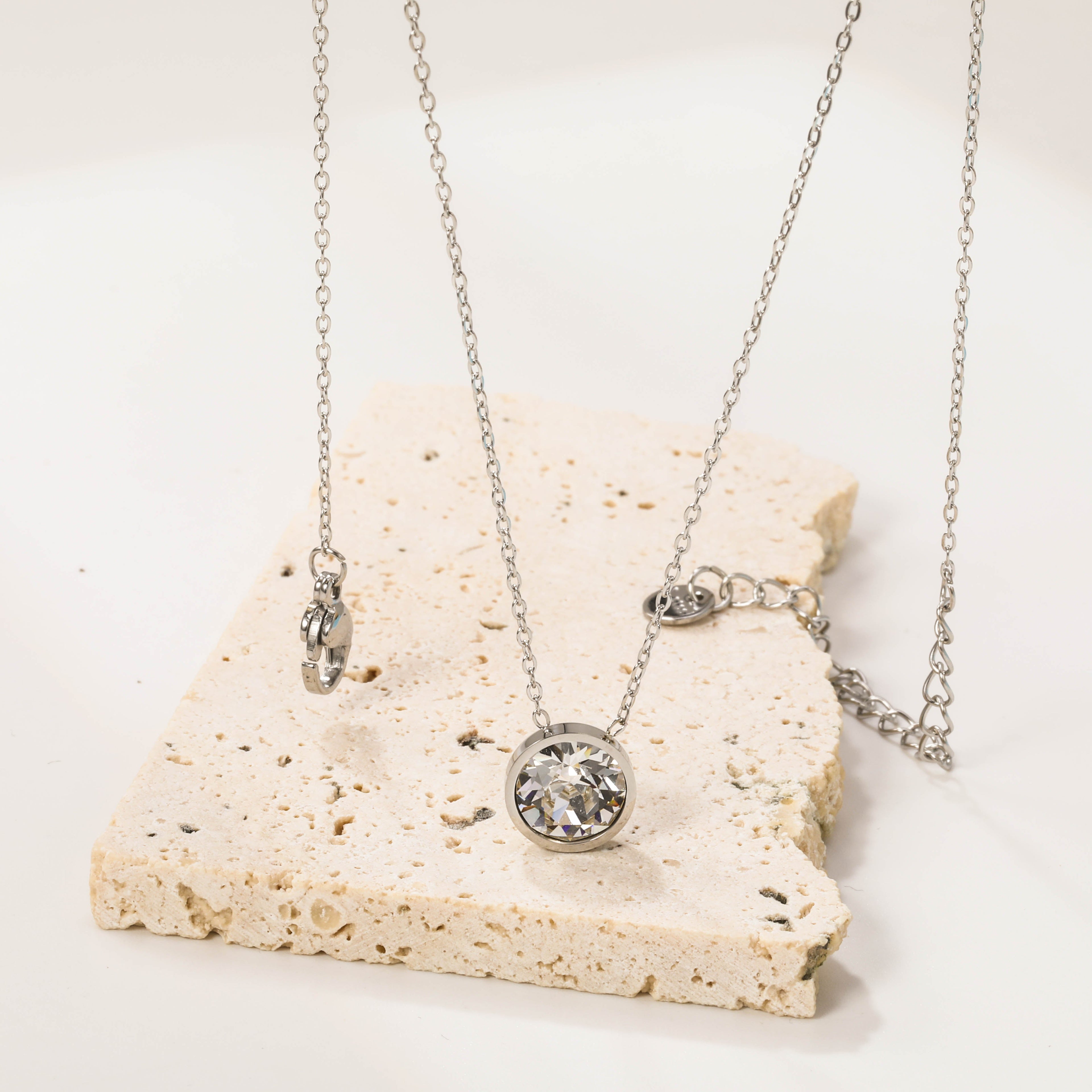 Ronde veelkleurige opaal hanger ketting