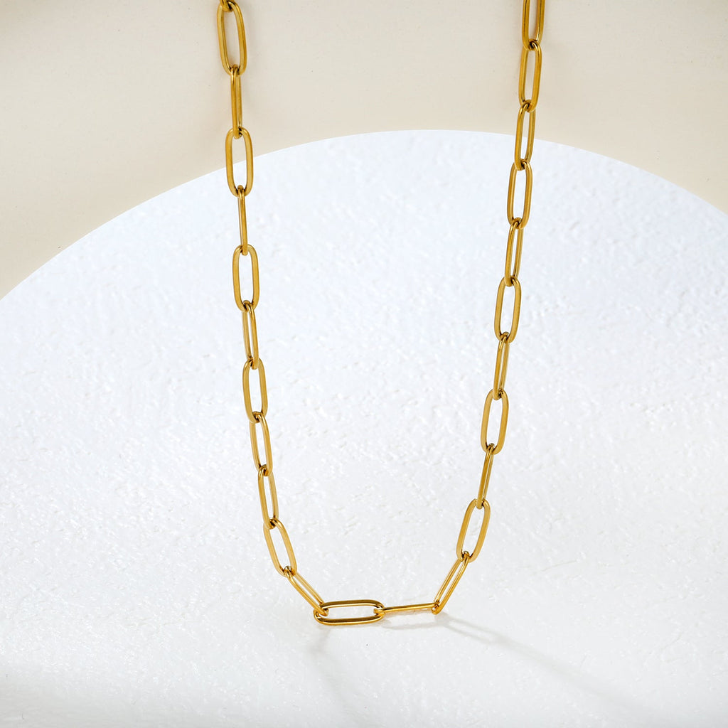 Round Tail Pendant Necklace