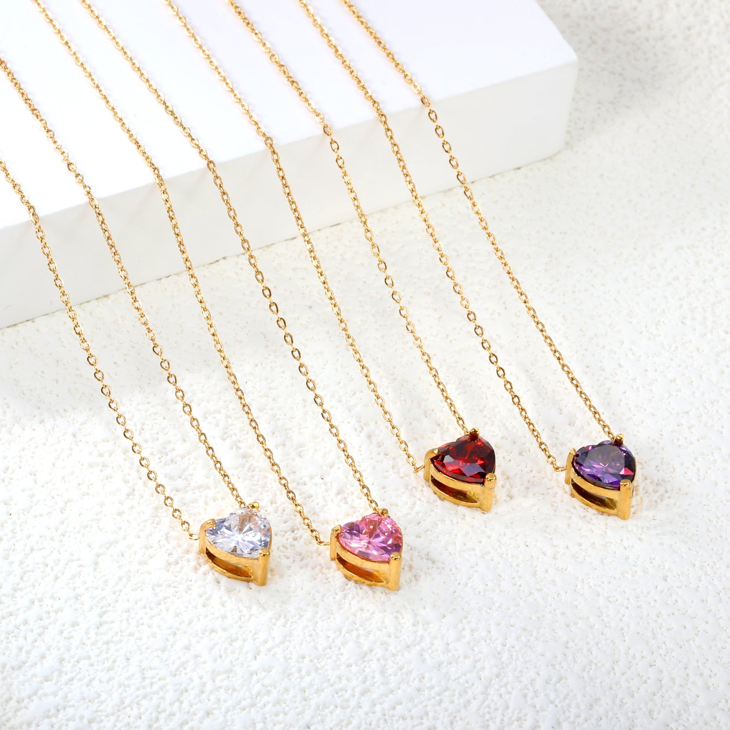 Hartvormige zirkoon hanger ketting