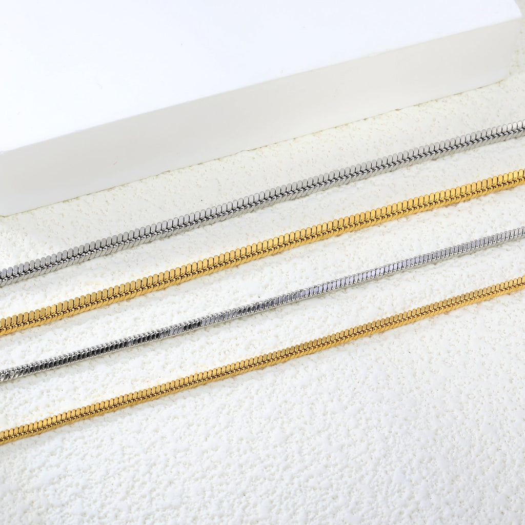 Bracelet chaîne en os de serpent carré