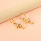 Kruis witte diamanten oorbellen