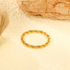 Draaiende gedraaide open ring