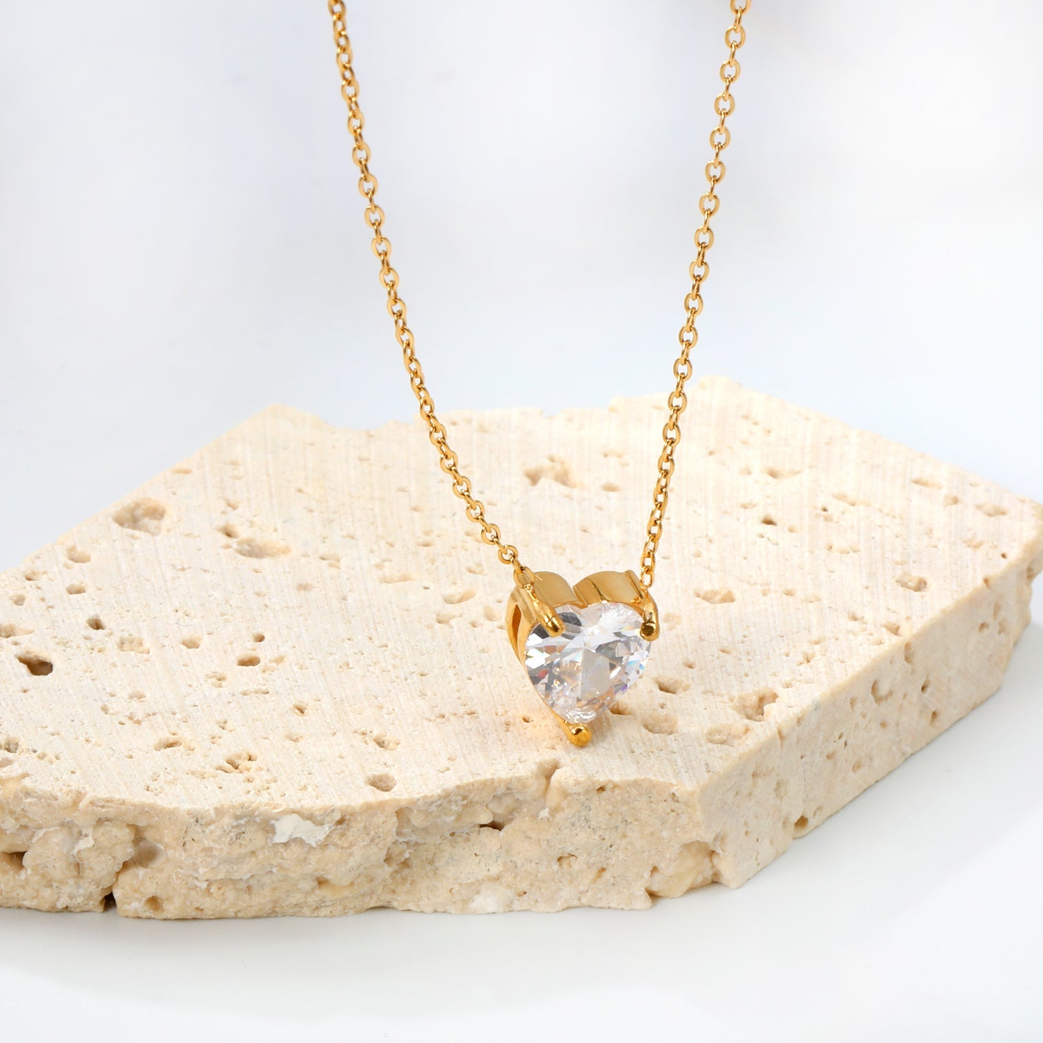 Hartvormige zirkoon hanger ketting