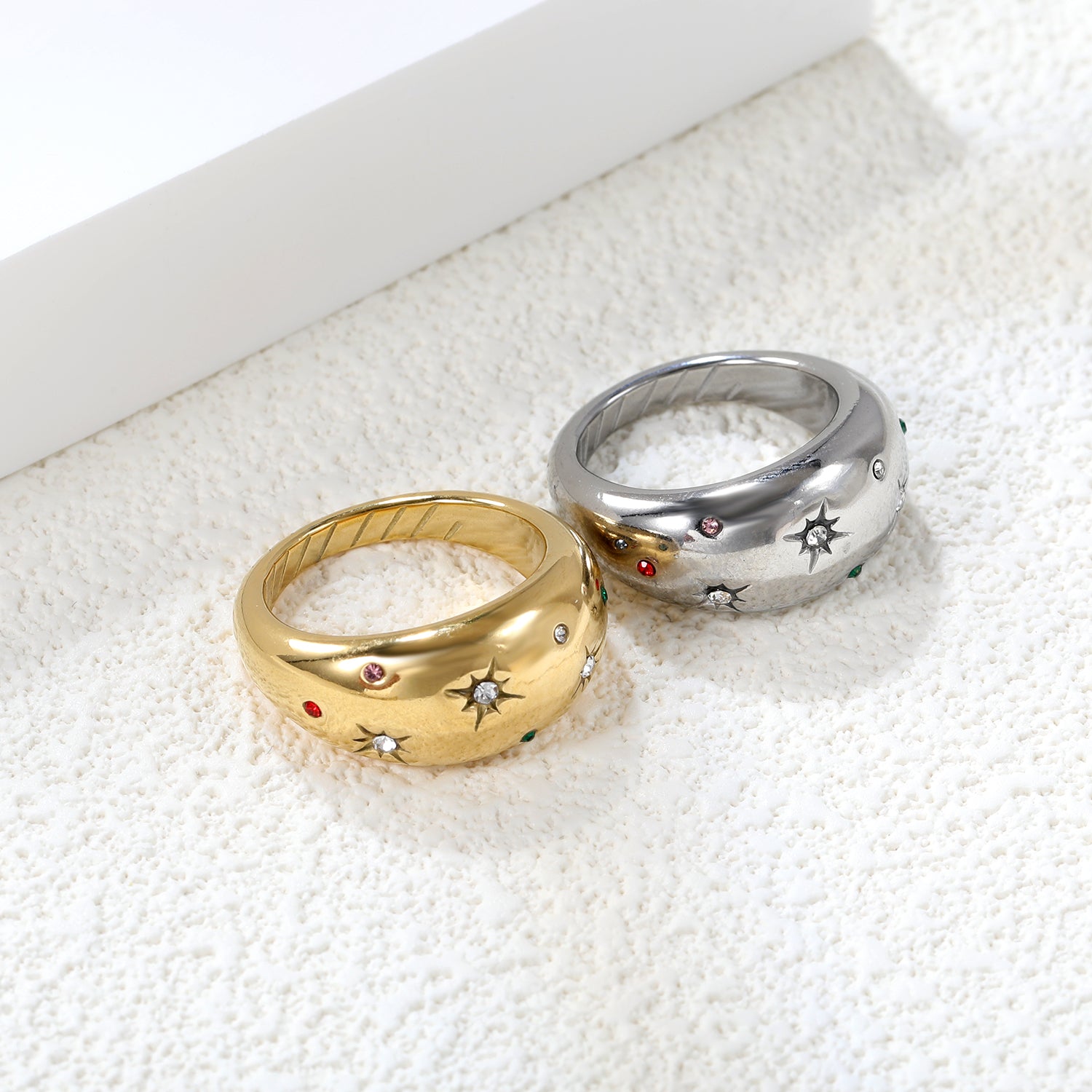 Overdreven gemengde kleur diamanten ring