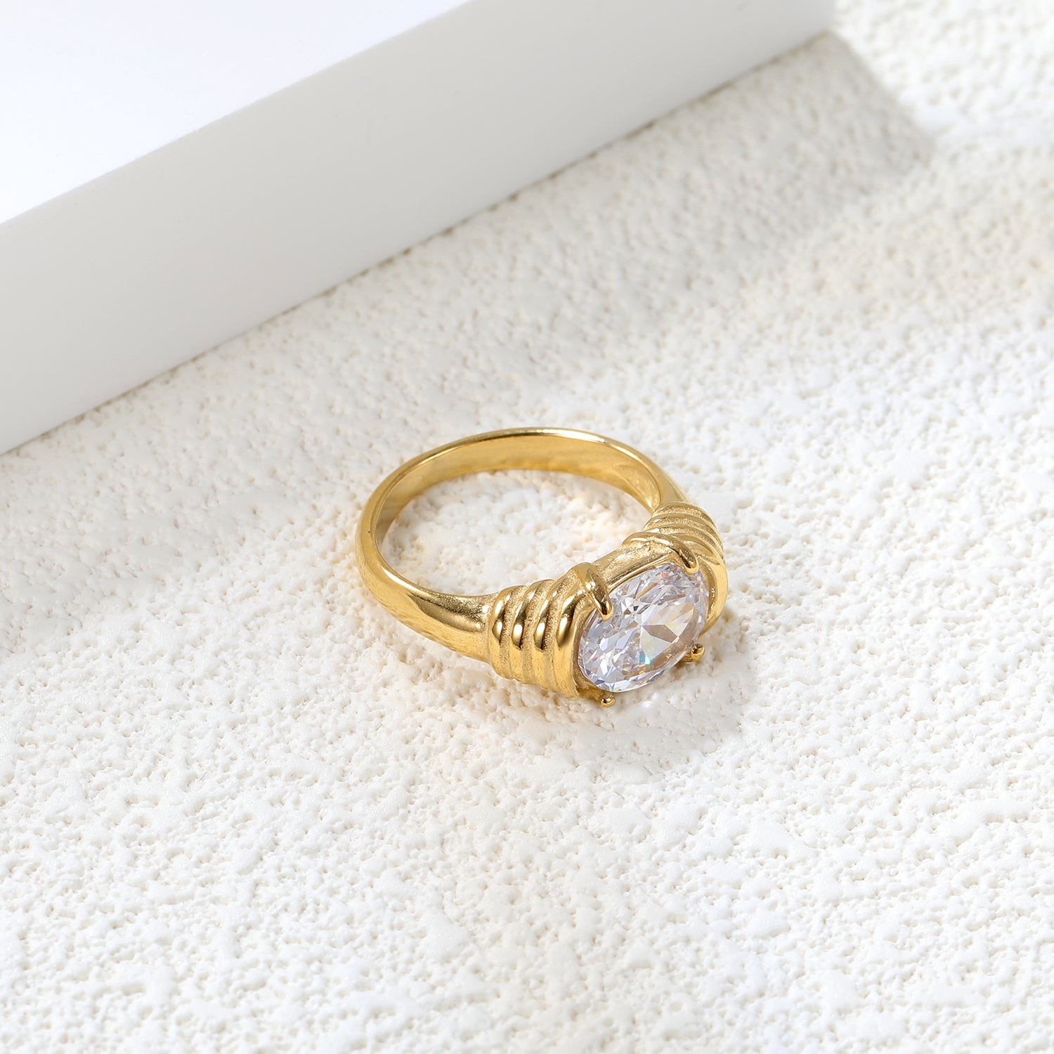 Oversized ovale diamanten ring