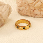 Solitaire ring met groene diamanten