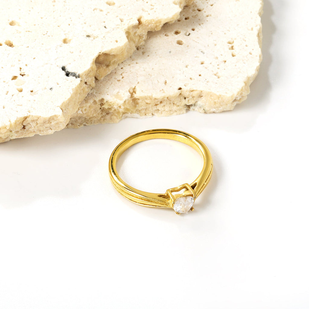 Minimalistische bandring met witte ronde diamanten