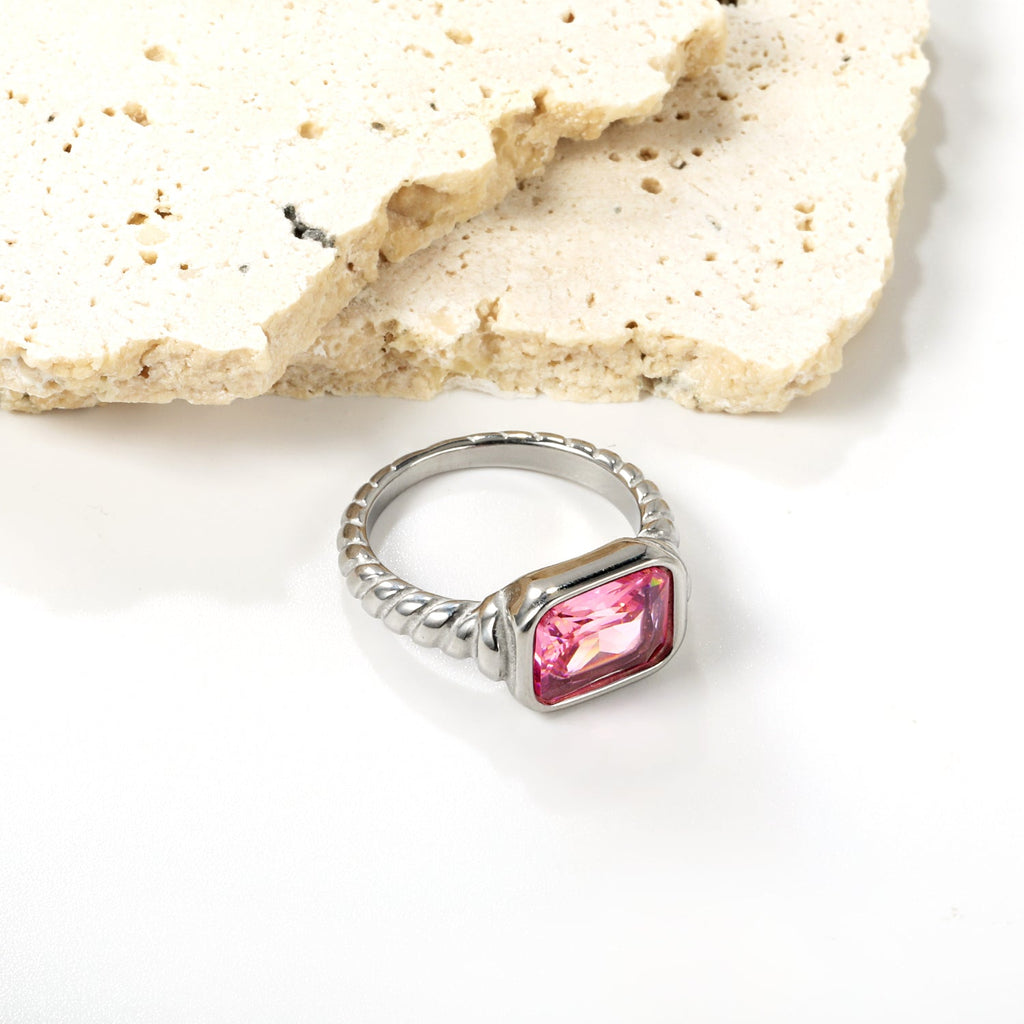 Oversized roze diamanten ring met schroefdraad