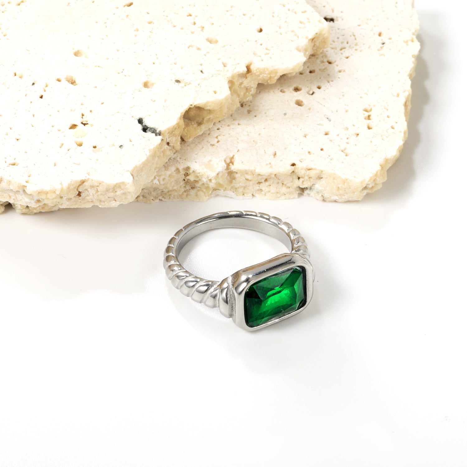 Oversized groene diamant-schroefbandring