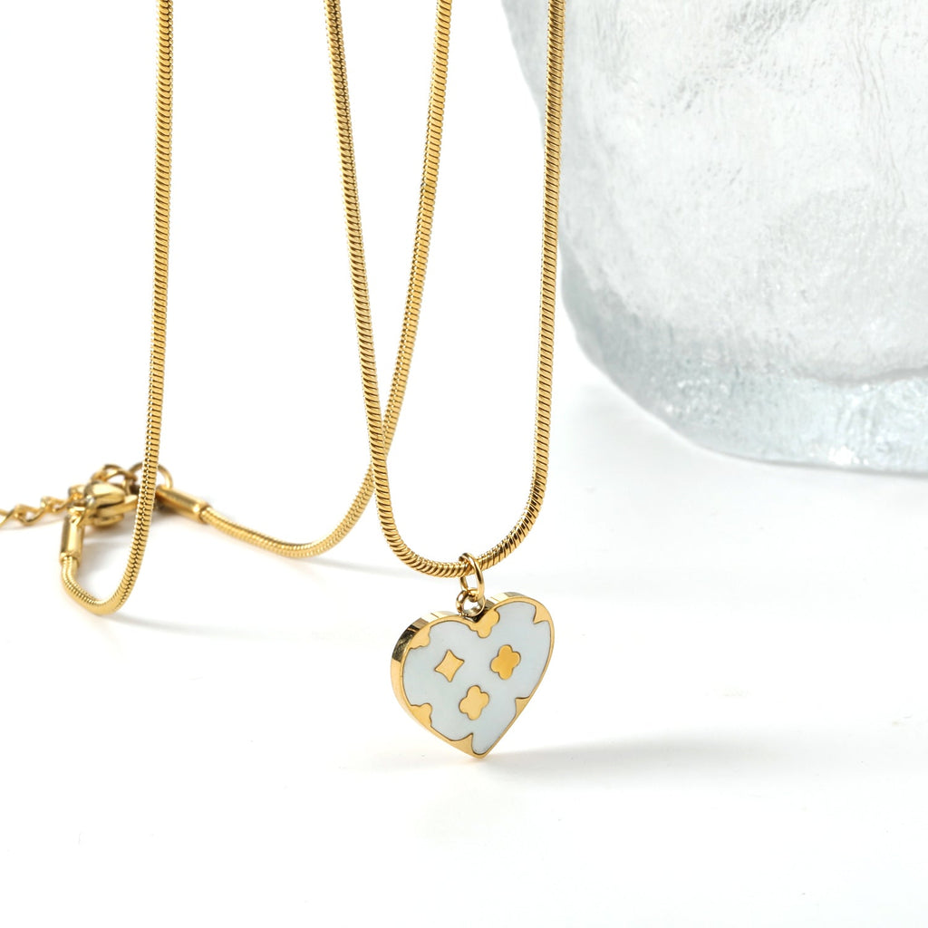 Hart Klaver Witte Schelp Ketting