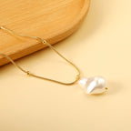 Gevormde witte parel hanger ketting