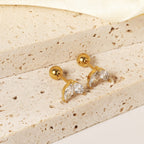 Stalen kogelschroefplug met witte zirkonia-knopoorbellen