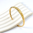 Open gedraaide patroonarmband