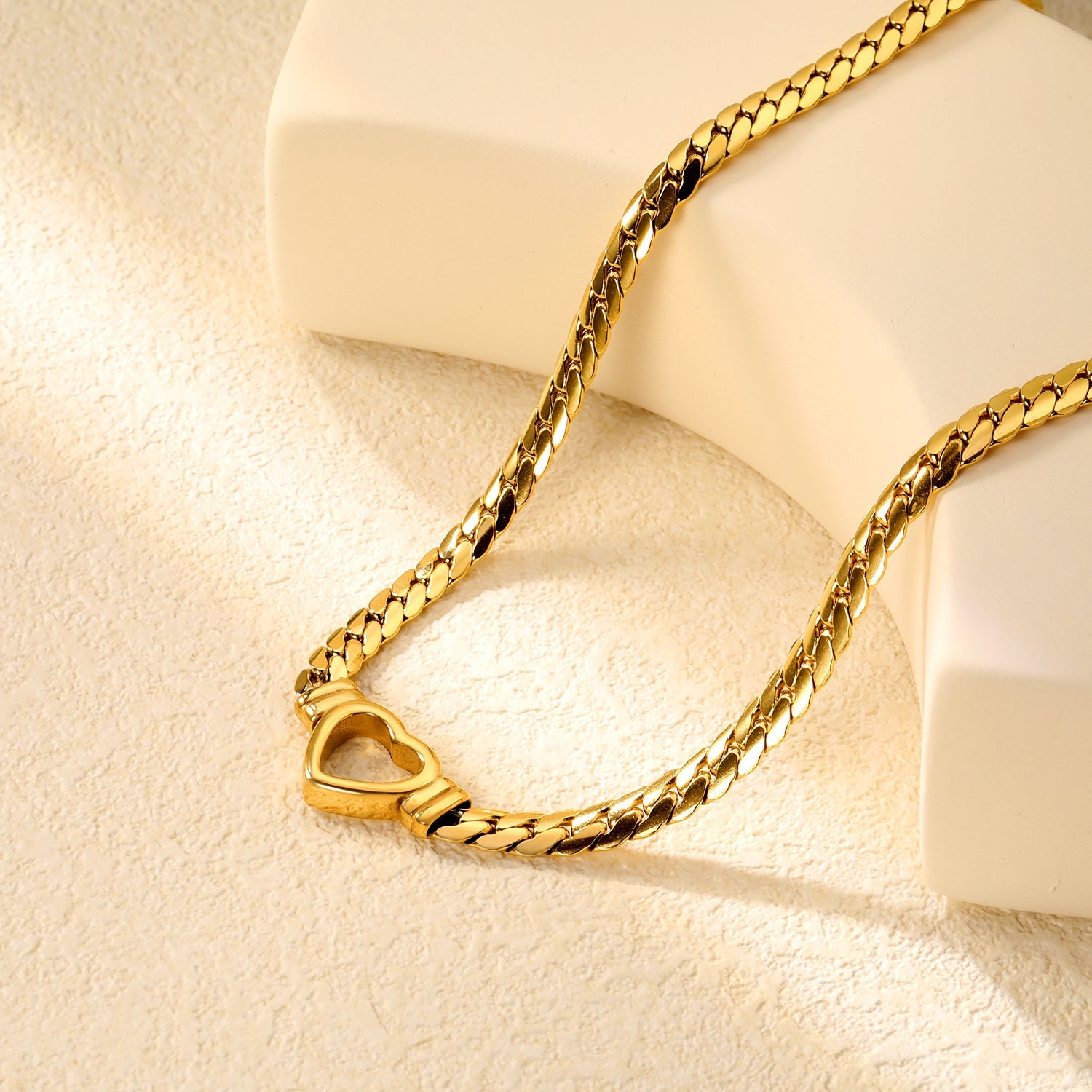 Gouden holle hart hanger ketting