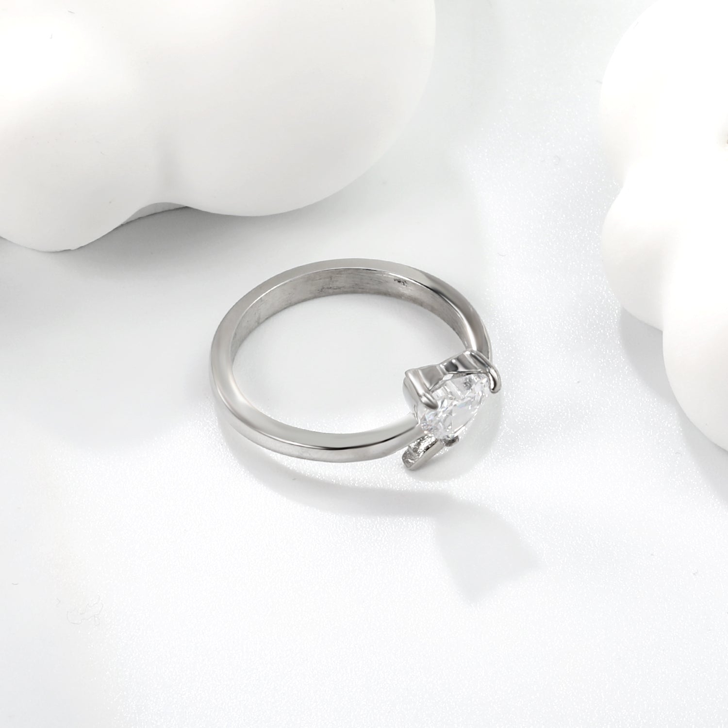 Witte zirkonium hartring