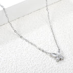 Ketting met vlinder en witte diamanthanger