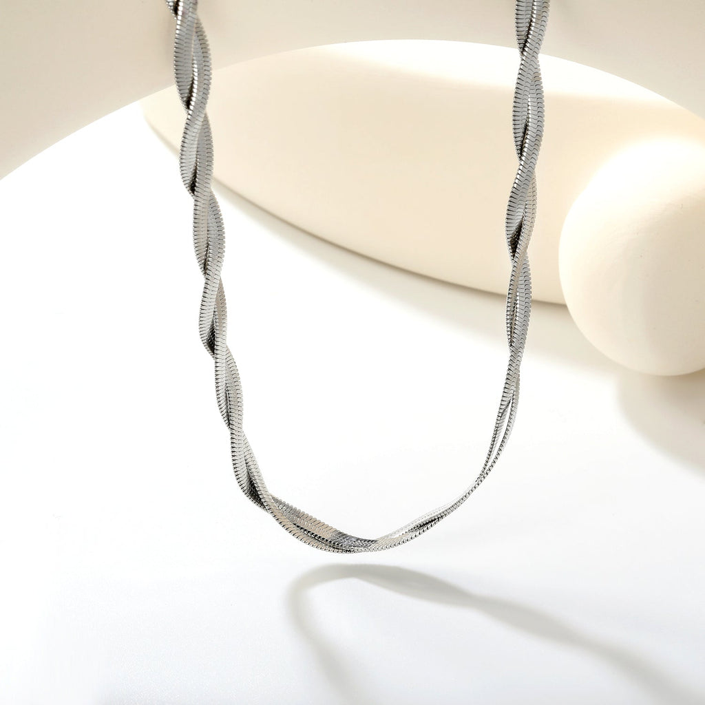 Gekruiste dubbele streng ketting