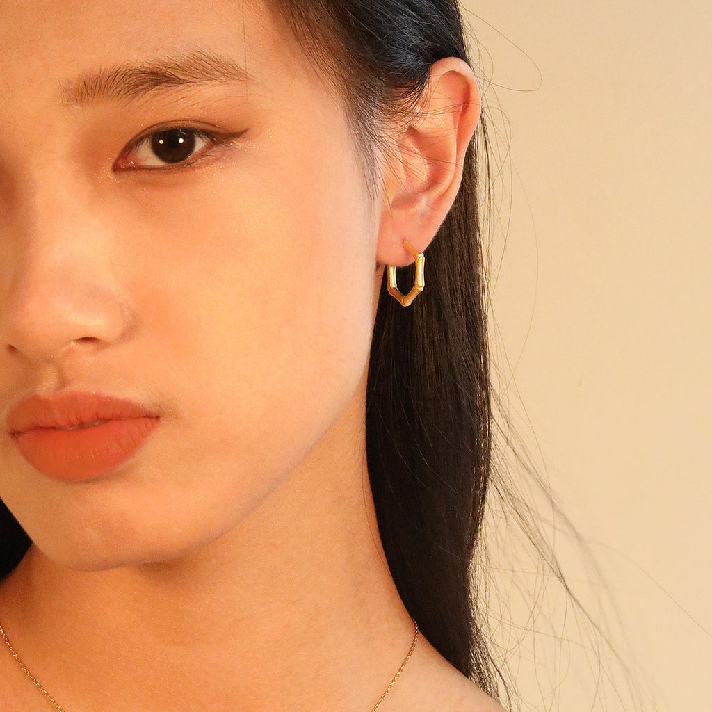 Boucles d'oreilles créoles hexagonales en bambou C
