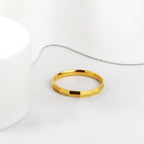 Eenvoudige cirkelvormige roestvrijstalen ring