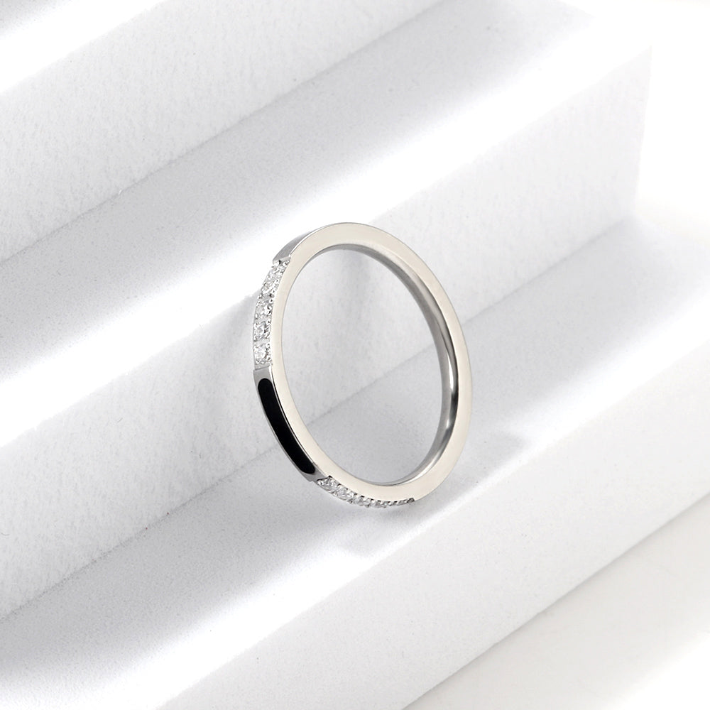 Lichte luxe diamanten ring van roestvrij staal