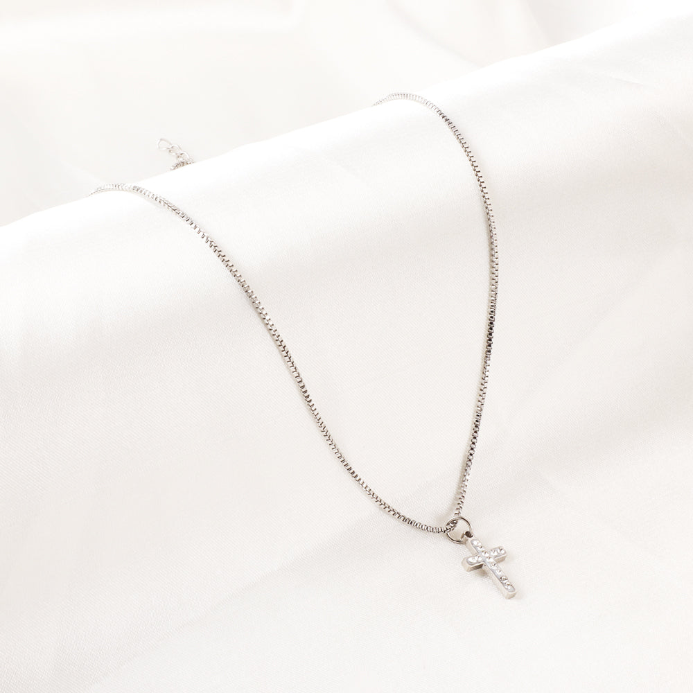 Kruis hanger diamanten ketting