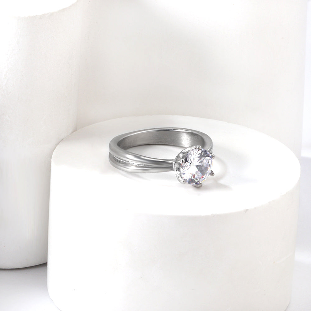 Vierklauw witte diamant glanzende ring