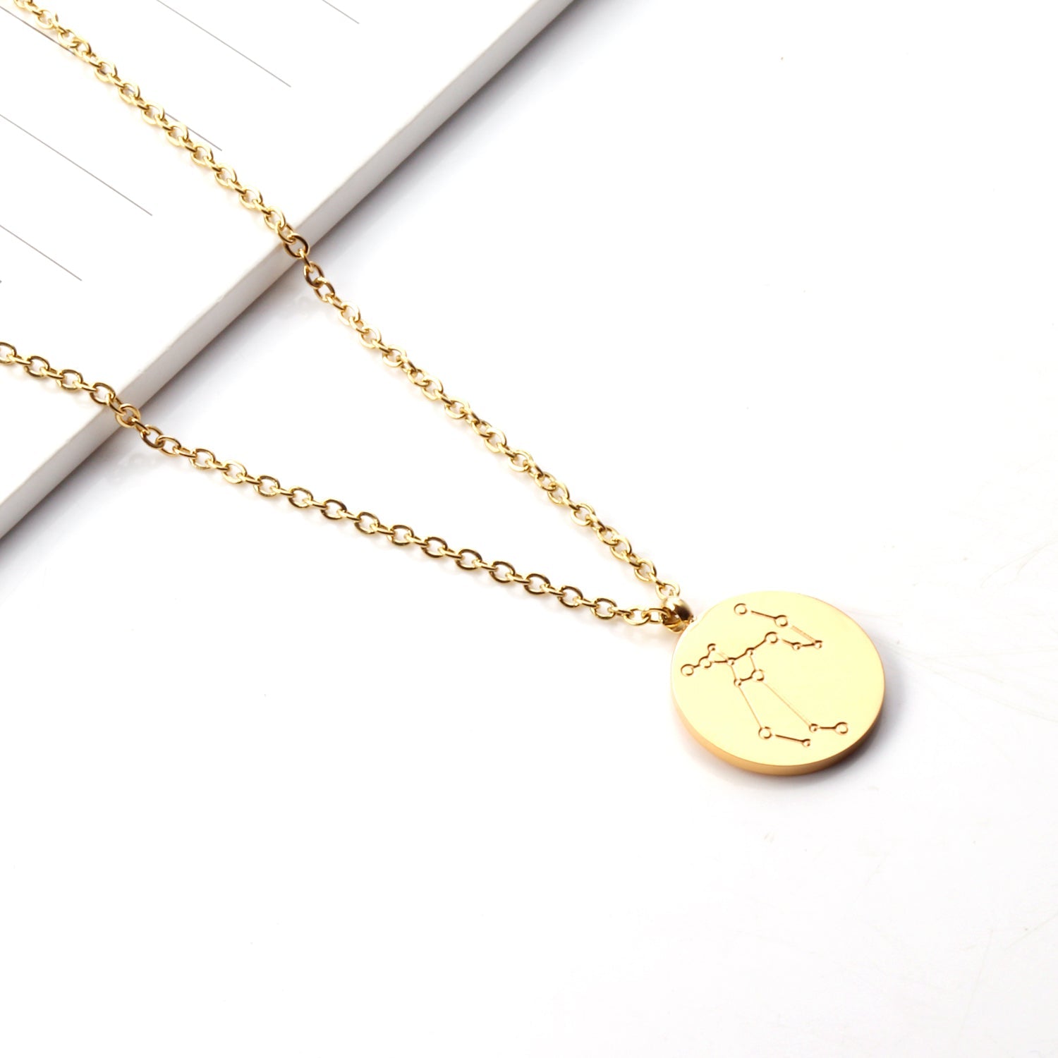 Hangerketting met sterrenbeelden